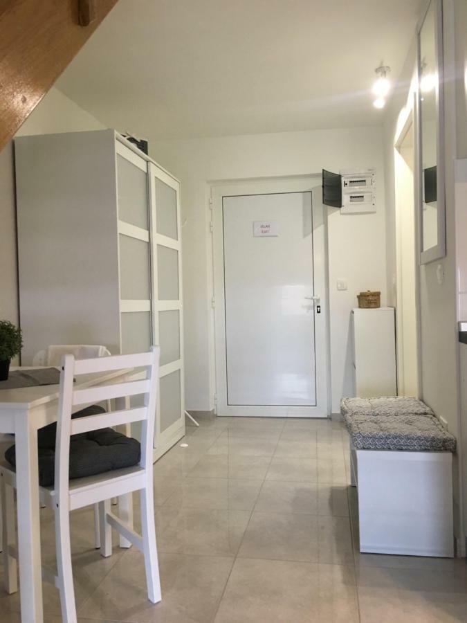 Apartman Govic Umag Eksteriør bilde